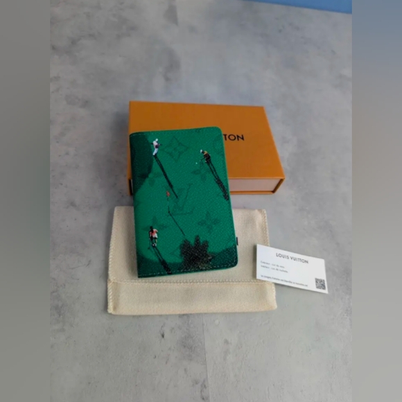 Louis Vuitton Pocket Organizer - Picture 1 of 9